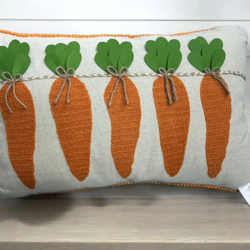 Isaac Mizrahi Decor Pillow Spring Carrots Garden Home Cozy Rectangle‎ New Nwt